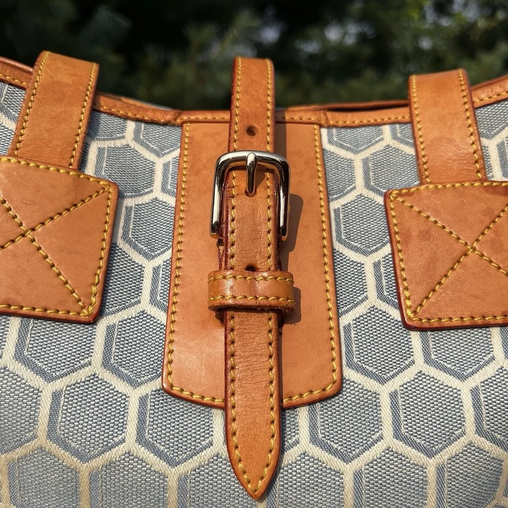 Vintage Dooney & Bourke USA Blue Woven Jacquard Leather Buckle Shoulder Tote